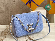 Louis Vuitton Twist MM Hand Bag In Shearling Blue 23 x 17 x 9.5 cm - 5