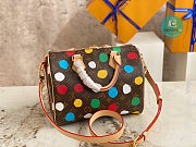 Louis Vuitton Speedy Bandoulière 25​ LV x YK Monogram 25x19x15cm - 3