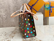 Louis Vuitton The LVxYK OnTheGo MM 35 x 27 x 14 cm - 2