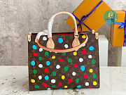 Louis Vuitton The LVxYK OnTheGo MM 35 x 27 x 14 cm - 5