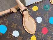 Louis Vuitton The LVxYK OnTheGo MM 35 x 27 x 14 cm - 6