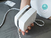 Chanel 2021k White Leather Mirror Box Cutch Chain Bag White 10.7×10.7×5.5cm - 2
