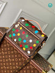 Louis Vuitton Métis LV x YK pochette 25.0 x 19.0 x 7.0 cm - 2