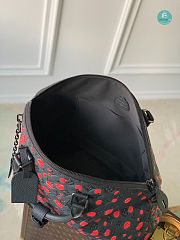 Louis Vuitton Lock It LV x YK bag 44 x 34 x 16 cm - 6