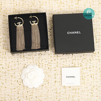 Chanel Tassel Double C 