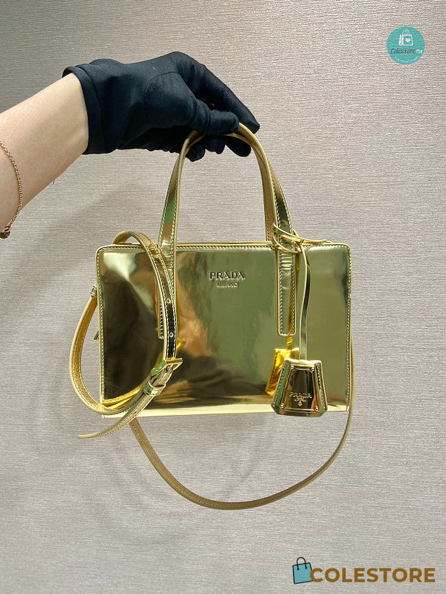 Prada Prada Re-Edition 1995 Top Handle Bag Shiny Leather 22.5x15.5x7.5 cm - 1