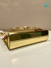 Prada Prada Re-Edition 1995 Top Handle Bag Shiny Leather 22.5x15.5x7.5 cm - 6