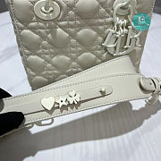 Medium Lady Dior Latte Uramatte Cannage Calfskin In Full White 20cm  - 3