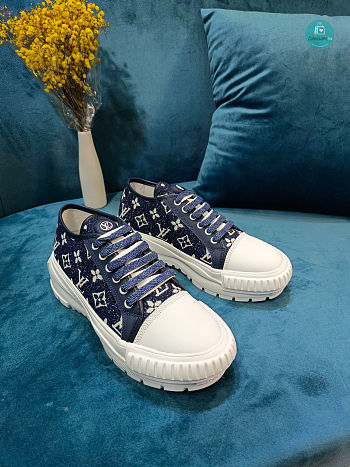Louis Vuitton Squad Sneaker In Blue 