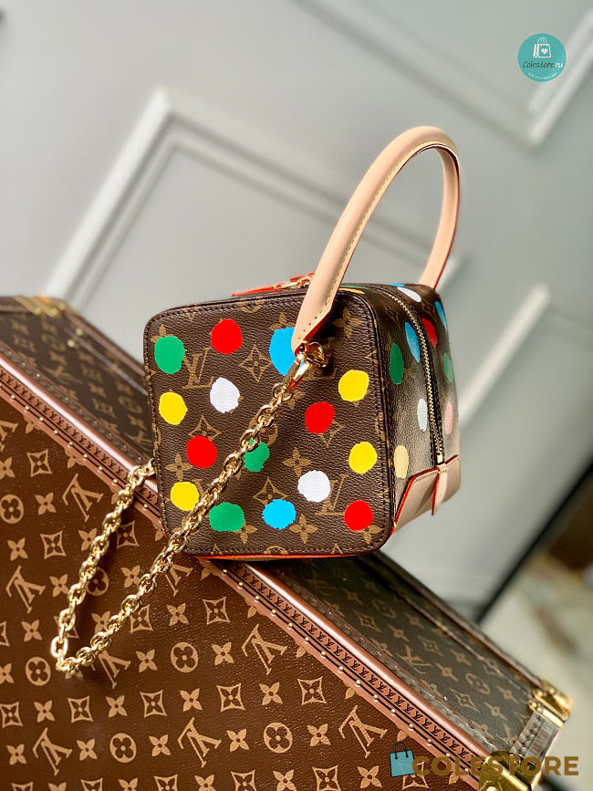 Louis Vuitton LV x YK Square Handbag 16 x 16 x 16 cm - 1