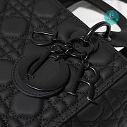 Dior Lady Dior Medium Bag Ultramatte Black 24x20x11 cm  - 2