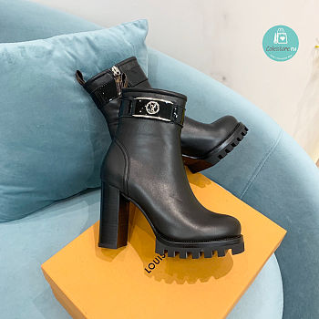 Louis Vuitton High Boots Silver LV logo 
