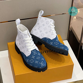 Louis Vuitton RANGER ANKLE BOOT In Blue/White