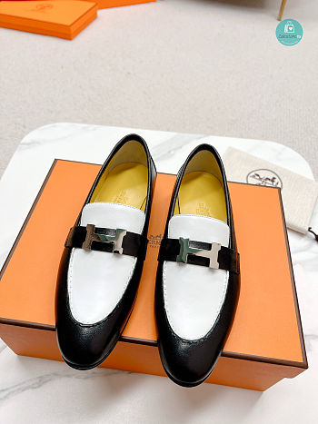 Hermes Dauphine Loafer White/Black