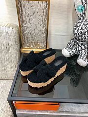 Hermes Eze Wedge Sandals In Shearling Black - 1