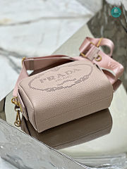 Prada Bag In Textured Leather in Pink 20.5x13x8.5cm - 6