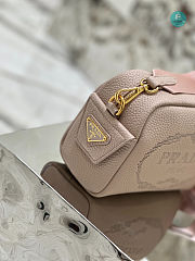 Prada Bag In Textured Leather in Pink 20.5x13x8.5cm - 4