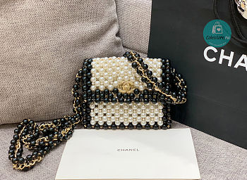Chanel Mini Pearl Evening Bag 13.5 × 16.5 × 5.5 cm
