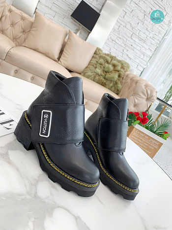 Louis Vuitton Boots In Black 001
