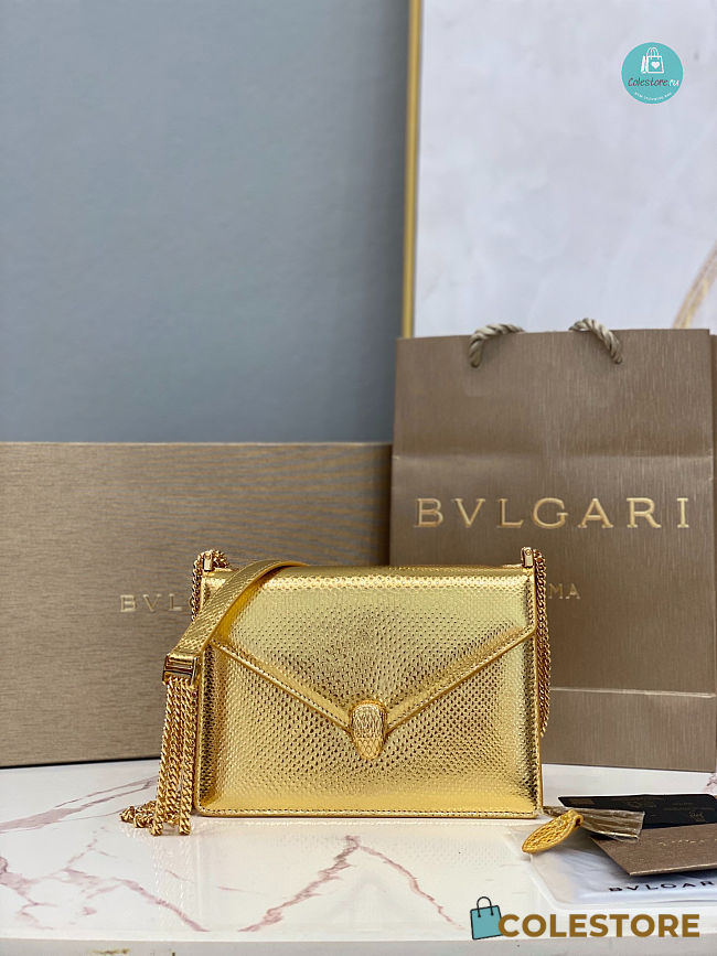 Bvlgari Serpenti Forever Multichain Golden Shoulder Bag 19x13.5x6cm  - 1