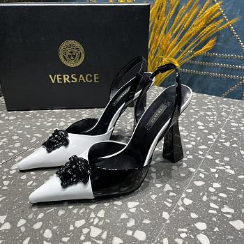 Versace La Medusa Slingback Pointed Toe Pump In Black/White