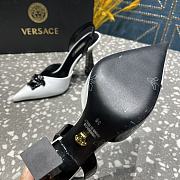 Versace La Medusa Slingback Pointed Toe Pump In Black/White - 5