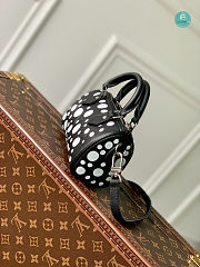 Louis Vuitton LV x YK Nano Speedy 16.0 x 10.0 x 7.5 cm - 3