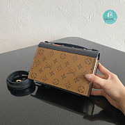 Louis Vuitton Book Chain Wallet Monogram Reverse Black 20 x 14 x 4 cm - 4