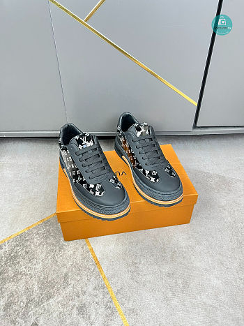 Louis Vuitton Low Top In Monogram Grey Sneakers