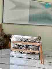 Louis Vuitton Trunk Pouch Silver/Gray 28 x 21 x 3.5 cm - 2