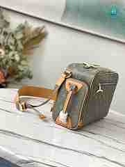 Louis Vuitton Monogram titanium Camera Bag Shoulder Bag Gray 32x20x11cm - 5