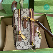 Gucci Multi-function Bag With Interlocking G 15x19x8cm - 4