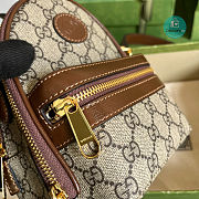 Gucci Multi-function Bag With Interlocking G 15x19x8cm - 5