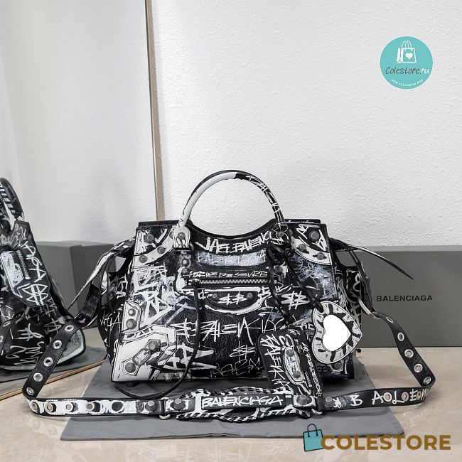 Colestore BALENCIAGA Neo Cagole Graffiti City Large Leather Tote Bag In Black 38x17x24 cm - 1