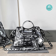 Colestore BALENCIAGA Neo Cagole Graffiti City Large Leather Tote Bag In Black 38x17x24 cm - 1