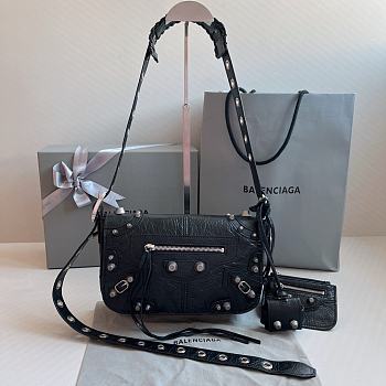 Colestore BALENCIAGA Le Cagole Men XS Flap Bag 16x5X20cm