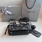 Colestore BALENCIAGA Le Cagole Men XS Flap Bag 16x5X20cm - 4