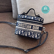 DIOR DiorTravel Vanity Case Blue Dior Oblique Embroidery 24x17x13.5cm - 2