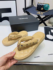 Chanel 23P Beige Quilted Charms Padded Pool Thong Logo Slipper Slide Flat Sandal  - 1