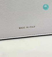 Fendi White Peekaboo Iseeu Medium Tote Bag 33.5x13x25.5cm - 3