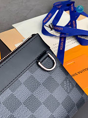 Louis Vuitton Discovery Pochette M44323 Size 20x10x1.2cm - 3