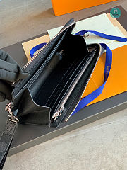Louis Vuitton Zippy Dragonne Monogram M69407 Blue Size 19×11×3.5cm - 4