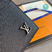 Louis Vuitton Zippy Dragonne M69409 Size 19x11x3.5cm - 3