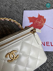 Chanel Vanity With Chain White 2122 Size 17x9.5x8cm - 2