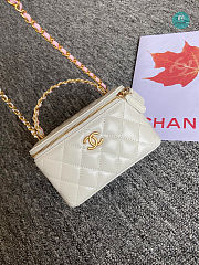 Chanel Vanity With Chain White 2122 Size 17x9.5x8cm - 5