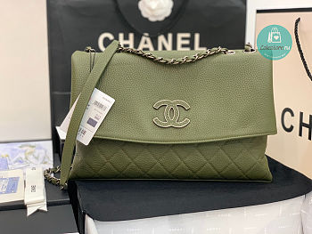  Chanel Hamptons Foldover Flap Bag Quilted Calfskin Dark Green Size 32x7.5x19CM