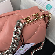Chanel 19 Flap Bag In Pink size 26x17x8cm - 3