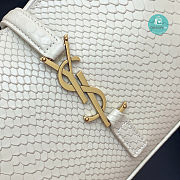 YSL Le 5 A 7 Hobo Bag In Crocodile Embossed Shiny Leather In White 24.5x16x6cm - 3