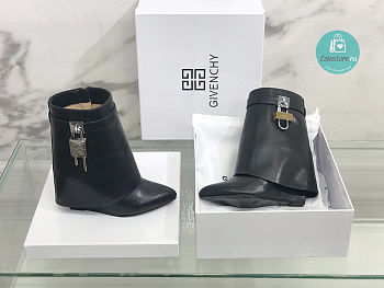 Givenchy Shark Lock Ankle Boots In Leather In Black Size 35-42