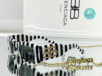  Balenciaga Black/White Rectangular Ladies Sunglasses